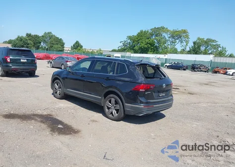 2019 Volkswagen Tiguan 2.0T Sel Premium/2.0T Sel Premium R-Line z USA, uszkodzony, nr VIN 3VV4B7AX6KM059541